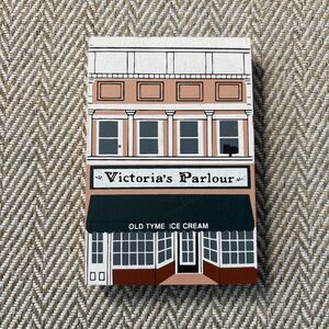 Cat's Meow Victoria's Parlor Parlour 1990 Series VIII RETIRED